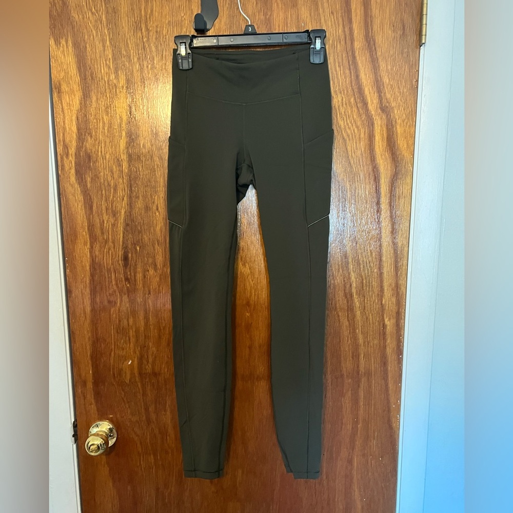 Lululemon Speed Up Tight Full-On Luxtreme Leggings, Size 4